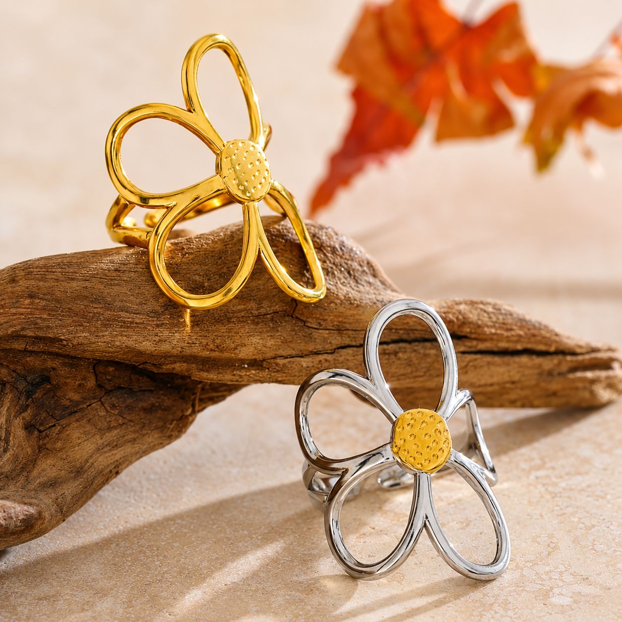 Anillo Ajustable Con Diseño De Flor Enchapado En Oro 18K Anillo 01 ZAPRINI 