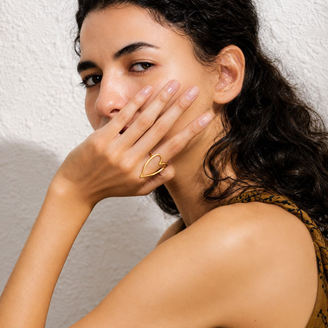 Anillo Ajustable Con Forma De Corazón Enchapado En Oro 18K Anillo 09 ZAPRINI 