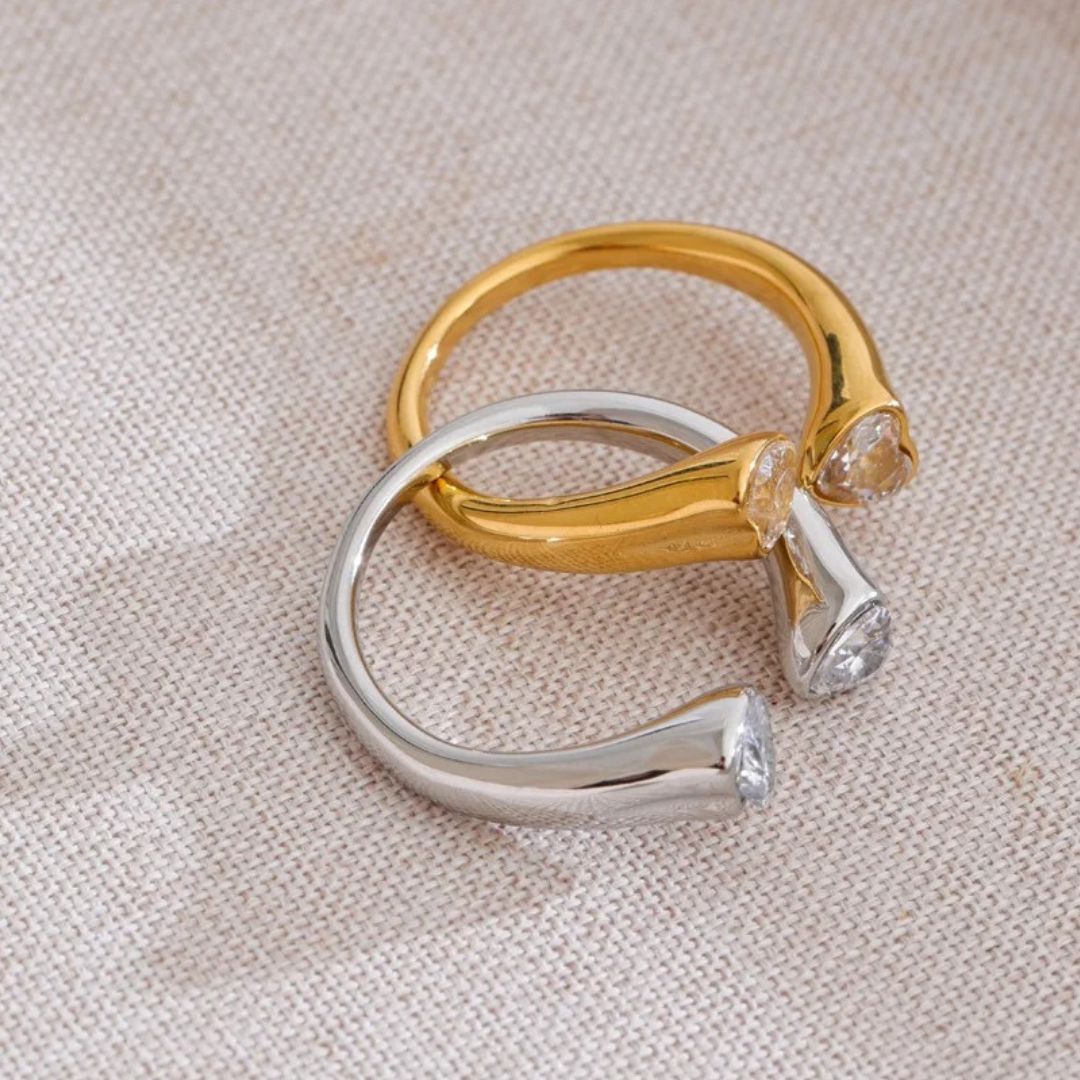 Anillo Ajustable De Corazón De Circonia Cúbica Enchapado En Oro 18K Anillo 04 ZAPRINI 