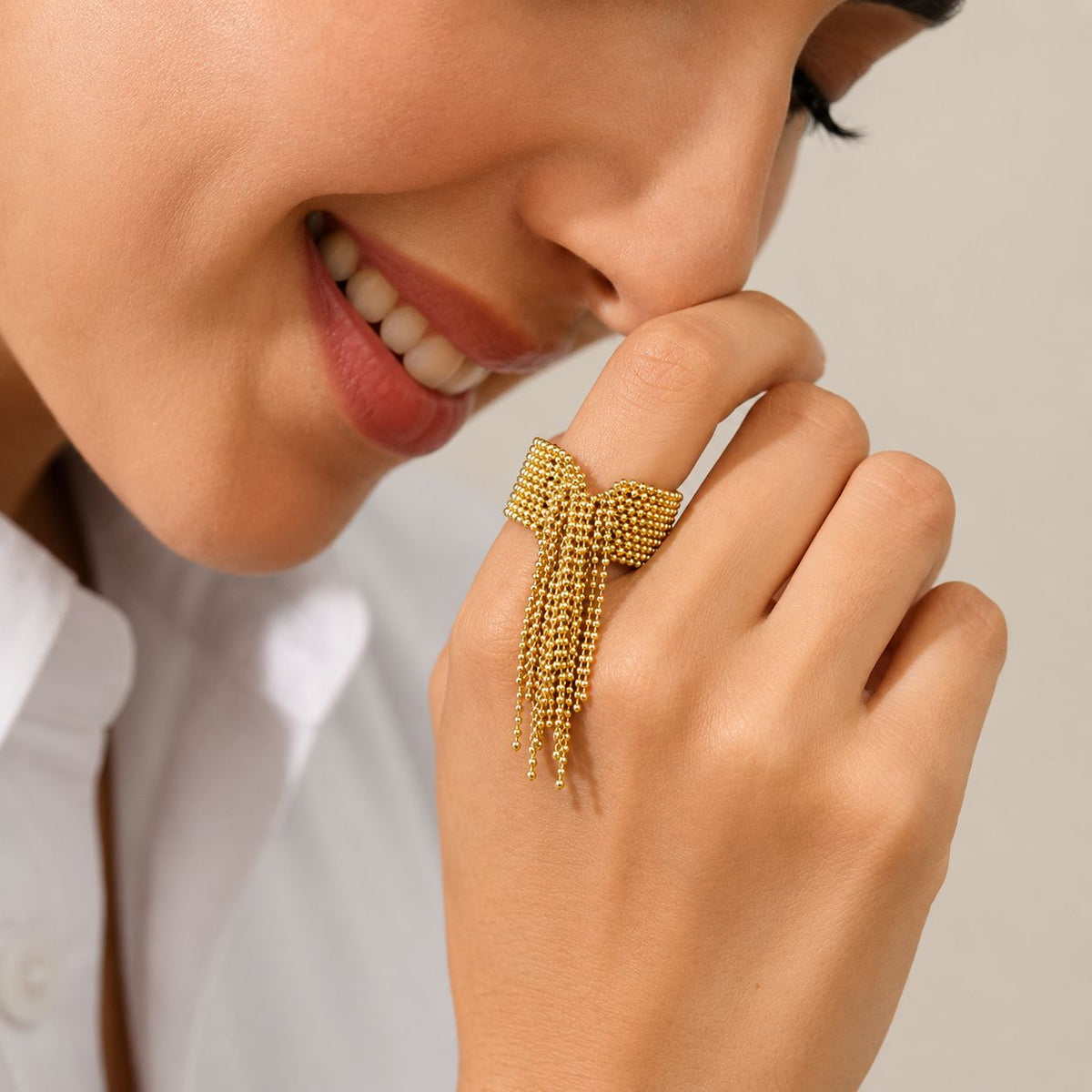 Anillo Ajustable Con Borla De Cadena Enchapado En Oro 18K Anillo 02 ZAPRINI 