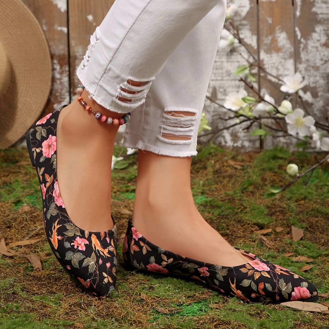 BAILARINAS DE PUNTA FINA CON ESTAMPADO FLORAL Bailarina 8 ZAPRINI Negro 34 