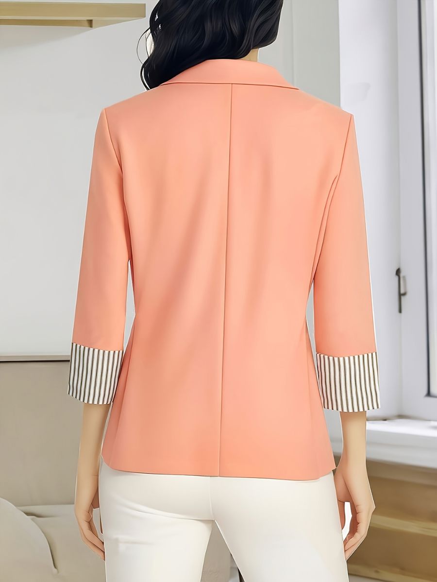BLAZER CON DETALLE A RAYAS Y BOTÓN Blazer 14 ZAPRINI 