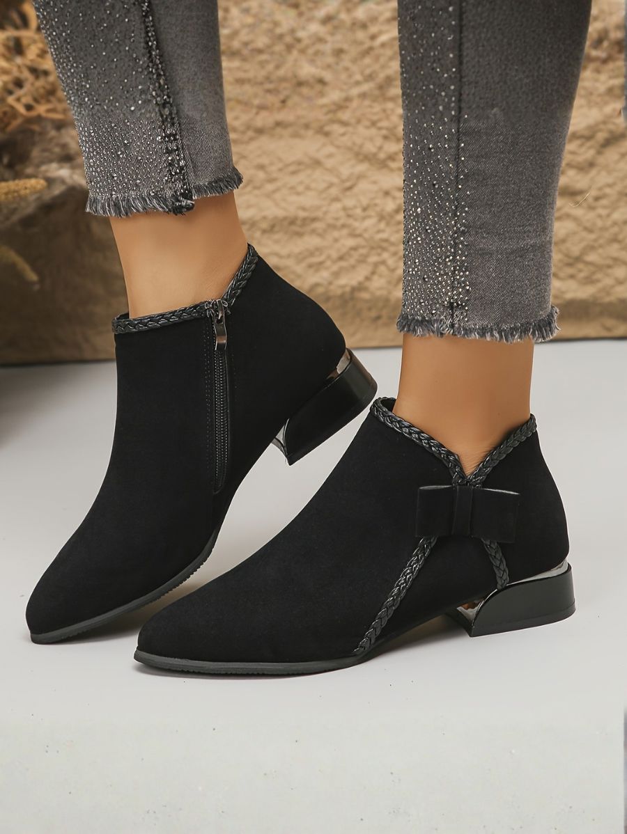 BOTAS CON PUNTA FINA CON LAZO Bota 17 ZAPRINI Negro 34 