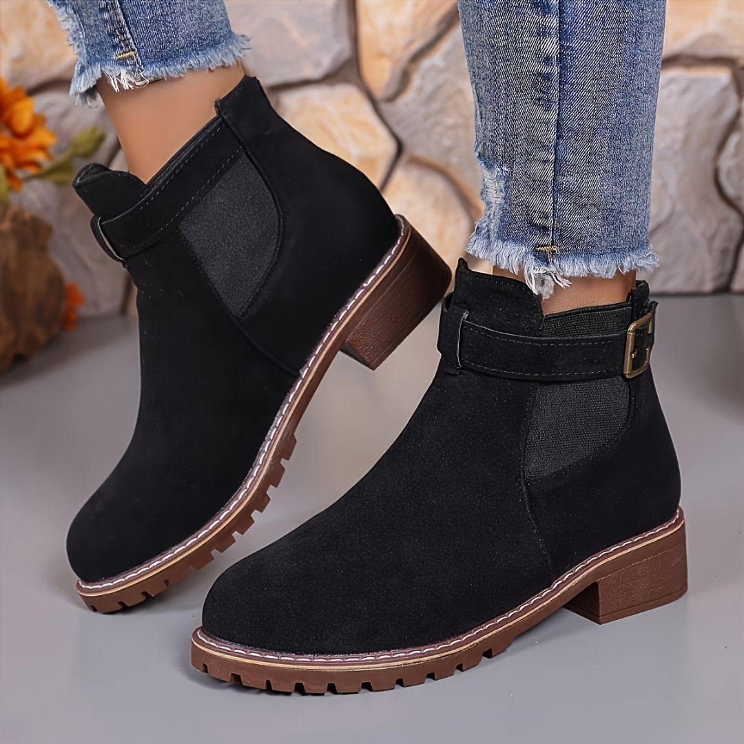 BOTAS CON TACÓN BAJO Y HEBILLA LATERAL Bota 10 ZAPRINI Negro 34 