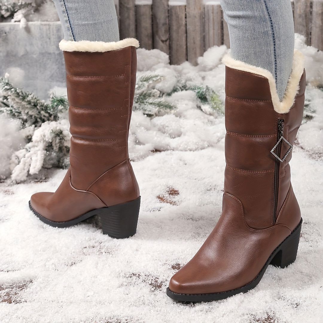 BOTAS CON TACÓN FORRADAS CON CIERRE Bota 15 ZAPRINI 