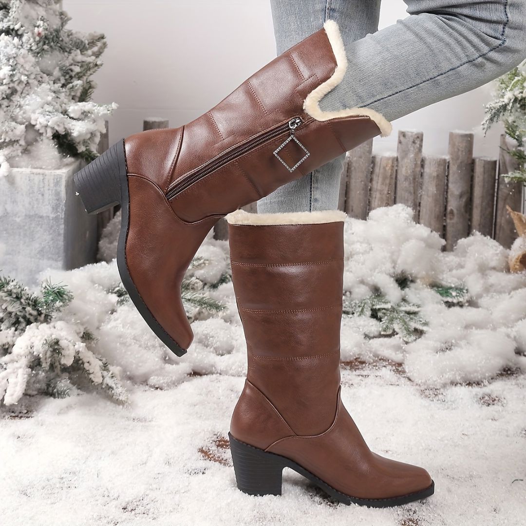 BOTAS CON TACÓN FORRADAS CON CIERRE Bota 15 ZAPRINI 