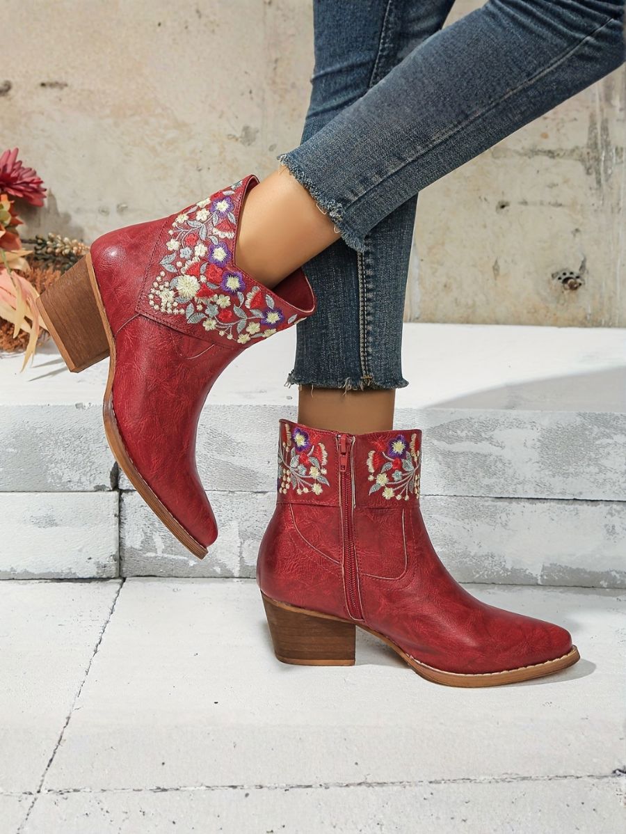 BOTAS CON TACÓN Y BORDADO FLORAL Bota 11 ZAPRINI Rojo 34 