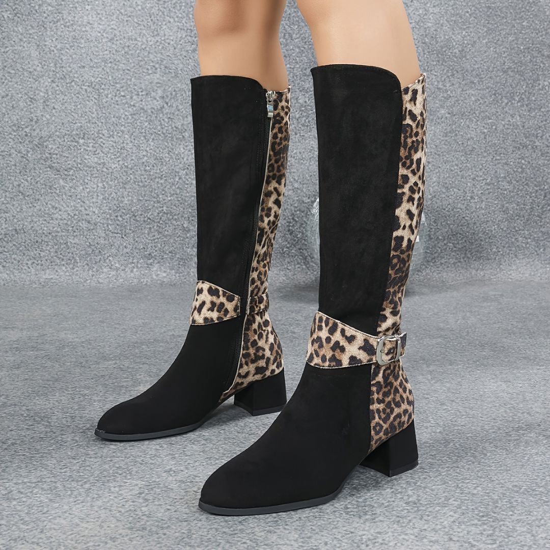 BOTAS CON TACÓN Y ESTAMPADO LEOPARDO Bota 4 ZAPRINI 