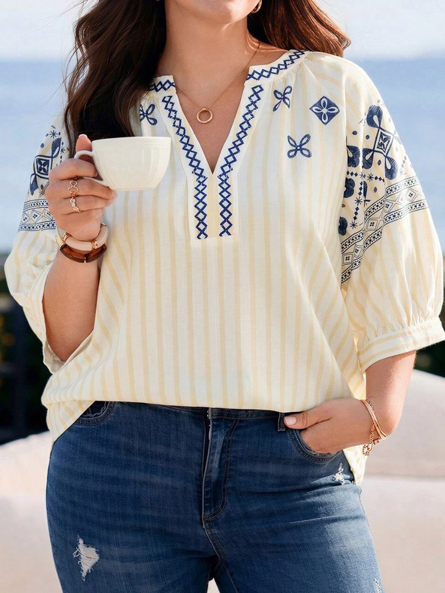 Blusa Con Estampado y Escote En V Plus Size Blusa Plus Size 06 ZAPRINI 