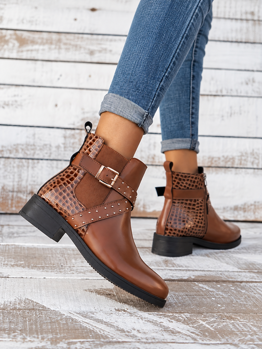 Botas Con Estampado y Hebilla