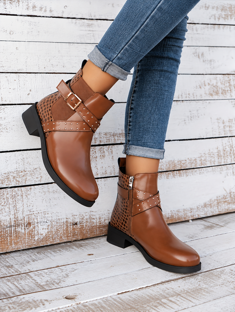 Botas Con Estampado y Hebilla