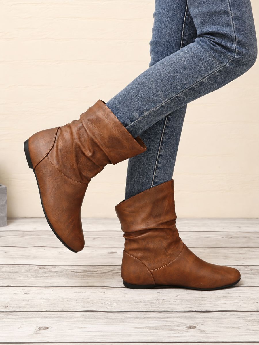 Botas Con Suela Plana y Fruncido Bota 27 ZAPRINI 