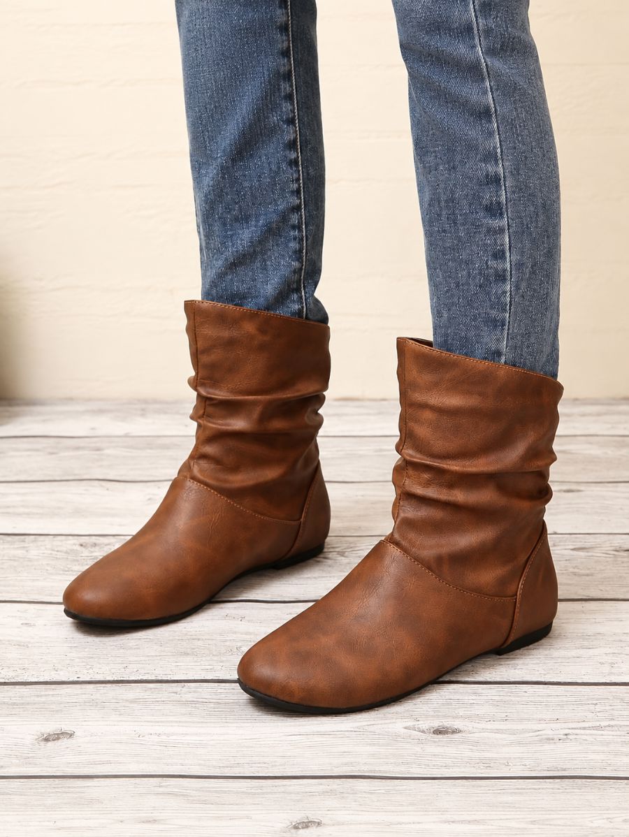 Botas Con Suela Plana y Fruncido Bota 27 ZAPRINI 