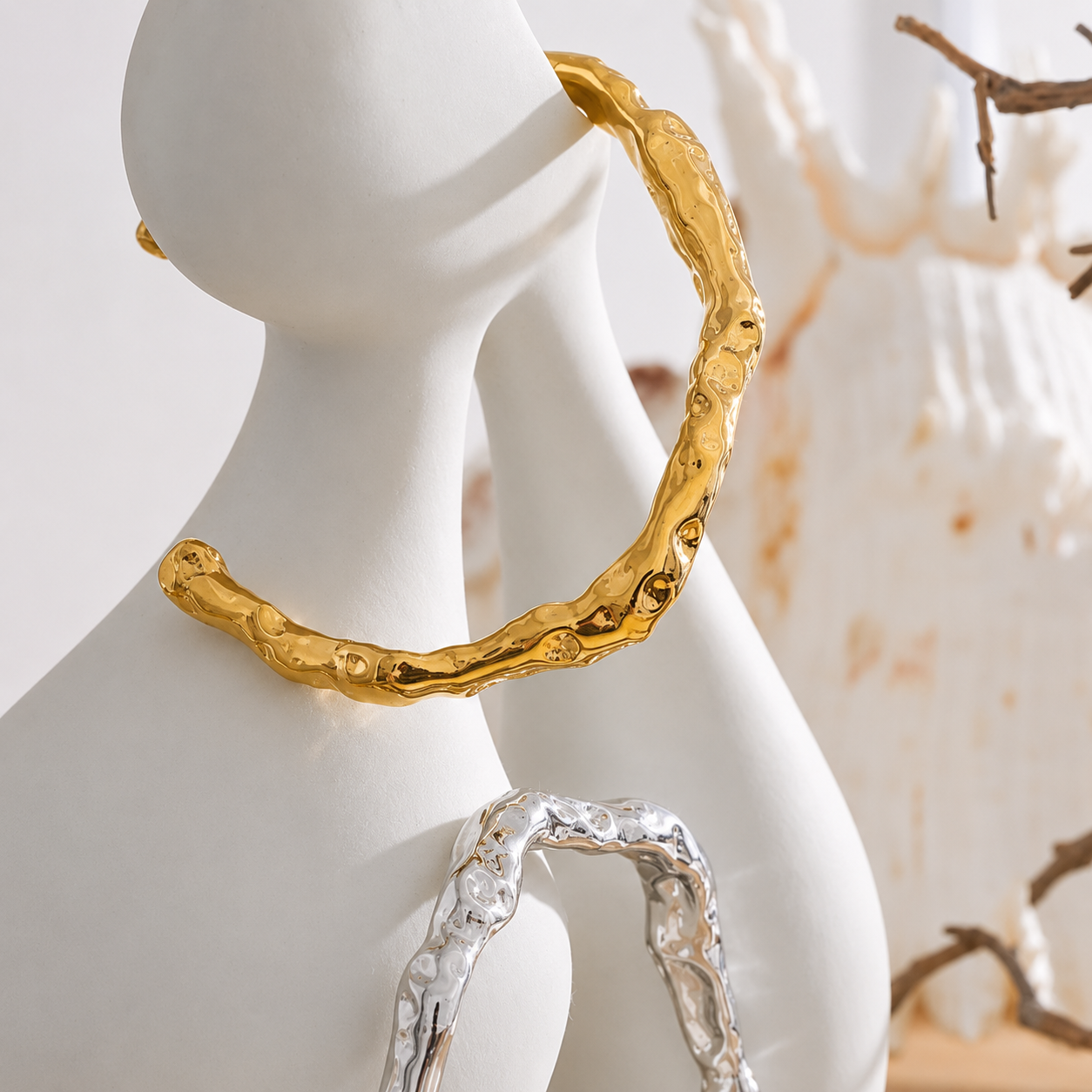 Brazalete Abierto Con Textura Enchapado En Oro 18K