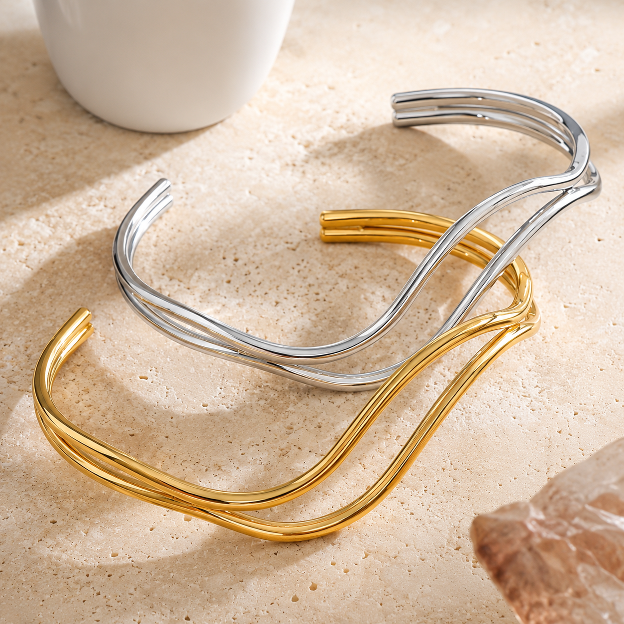 Brazalete Abierto Doble Enchapado En Oro 18K