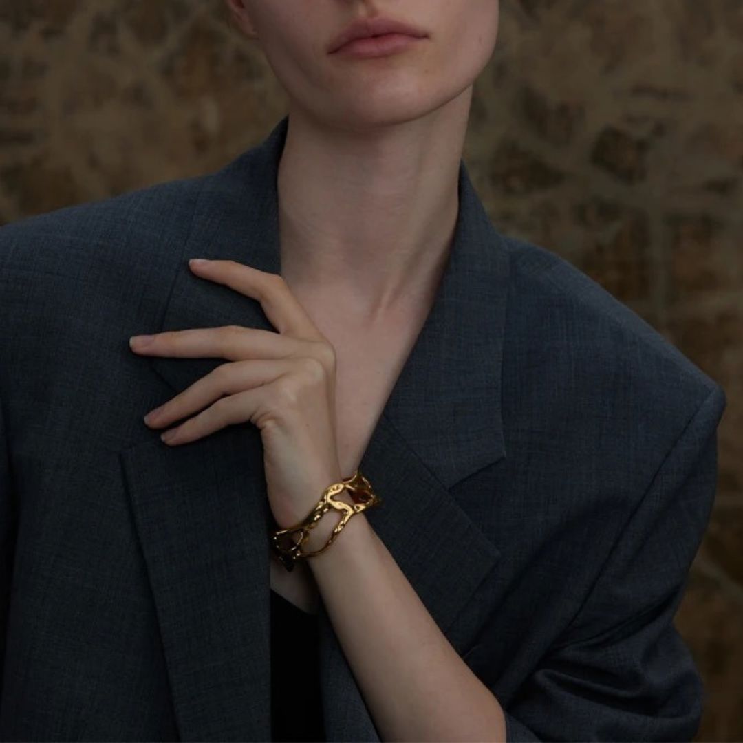 Brazalete Ancho Hueco Enchapado En Oro 18K Brazalete 06 ZAPRINI 