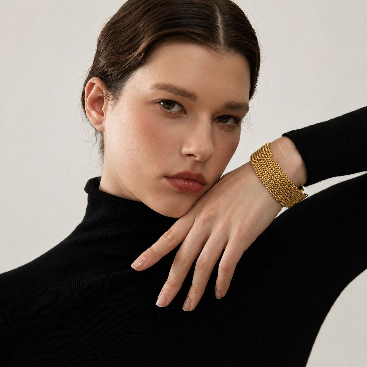 Brazalete Con Textura De Malla Enchapado En Oro 18K Brazalete 10 ZAPRINI 