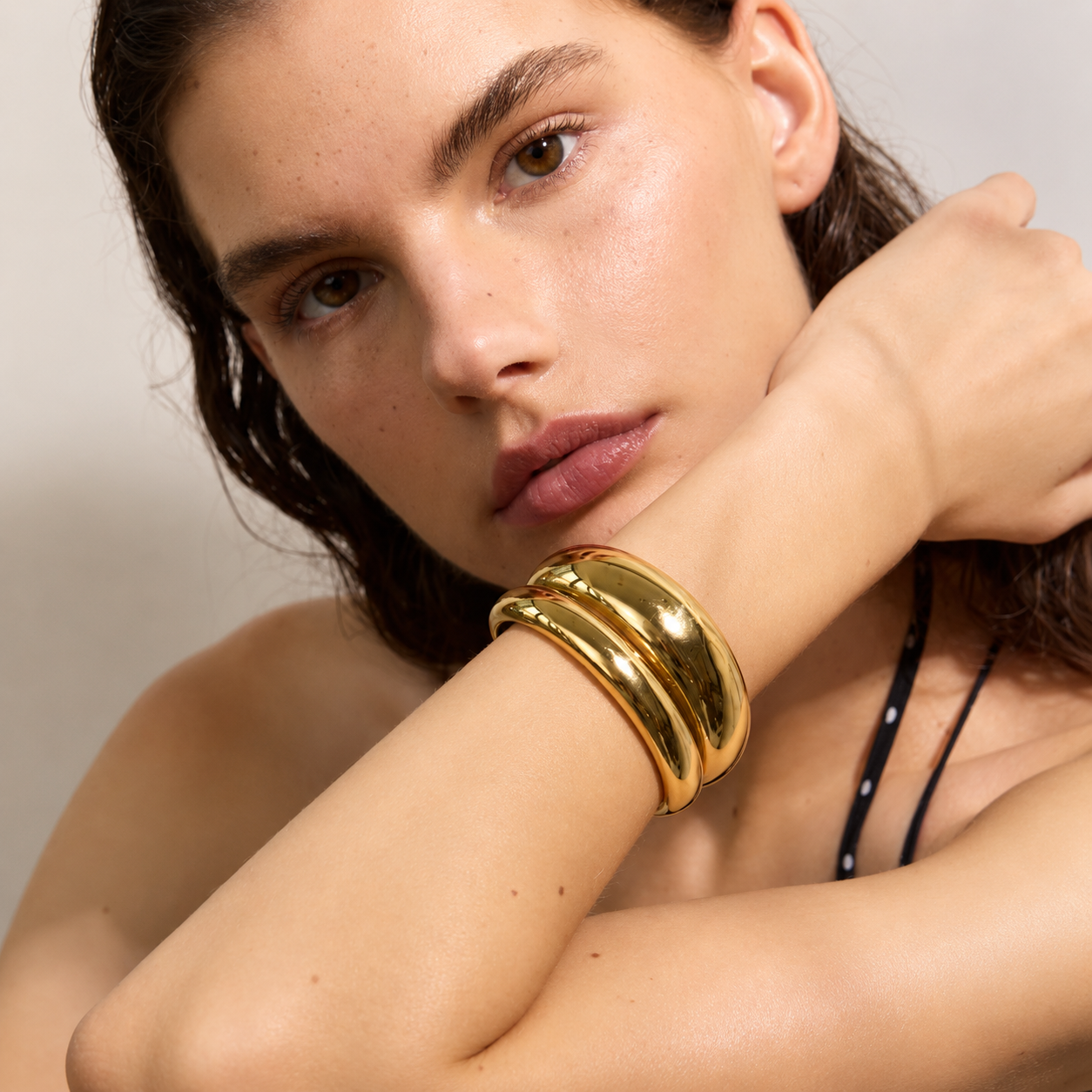 Brazalete De Doble Capa Enchapado En Oro 18K
