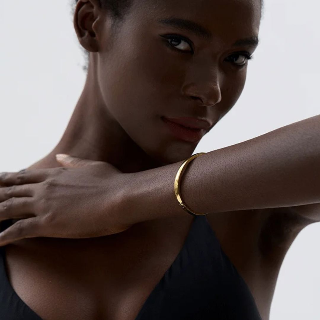 Brazalete Liso Minimalista Enchapado En Oro 18K Brazalete 04 ZAPRINI 