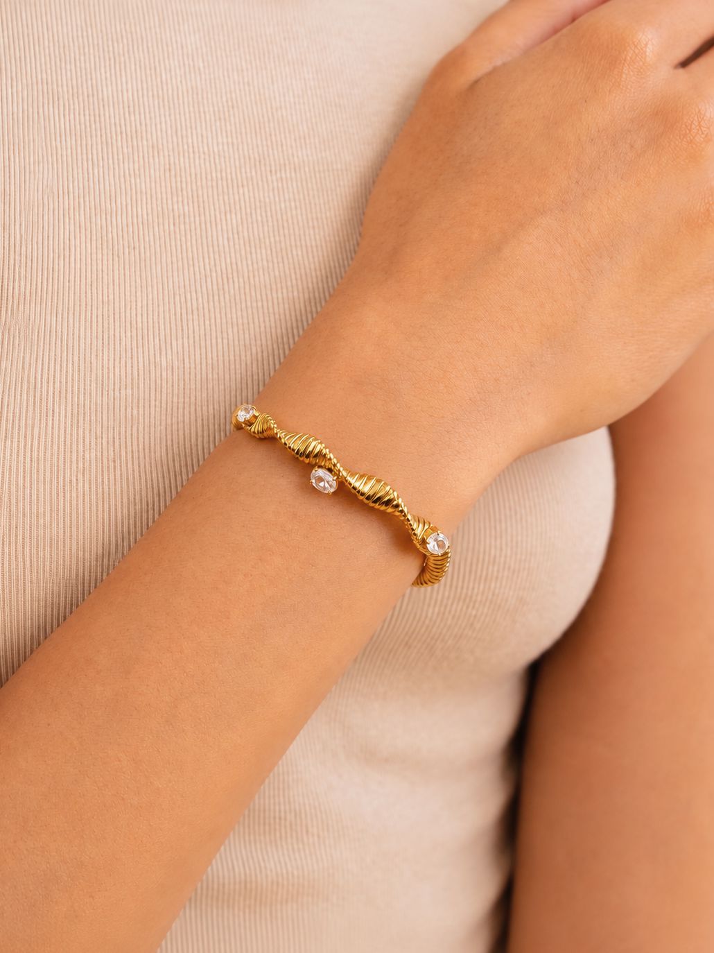 Brazalete Abierto Con Circonia Enchapado En Oro 18K Brazalete 11 ZAPRINI Oro 
