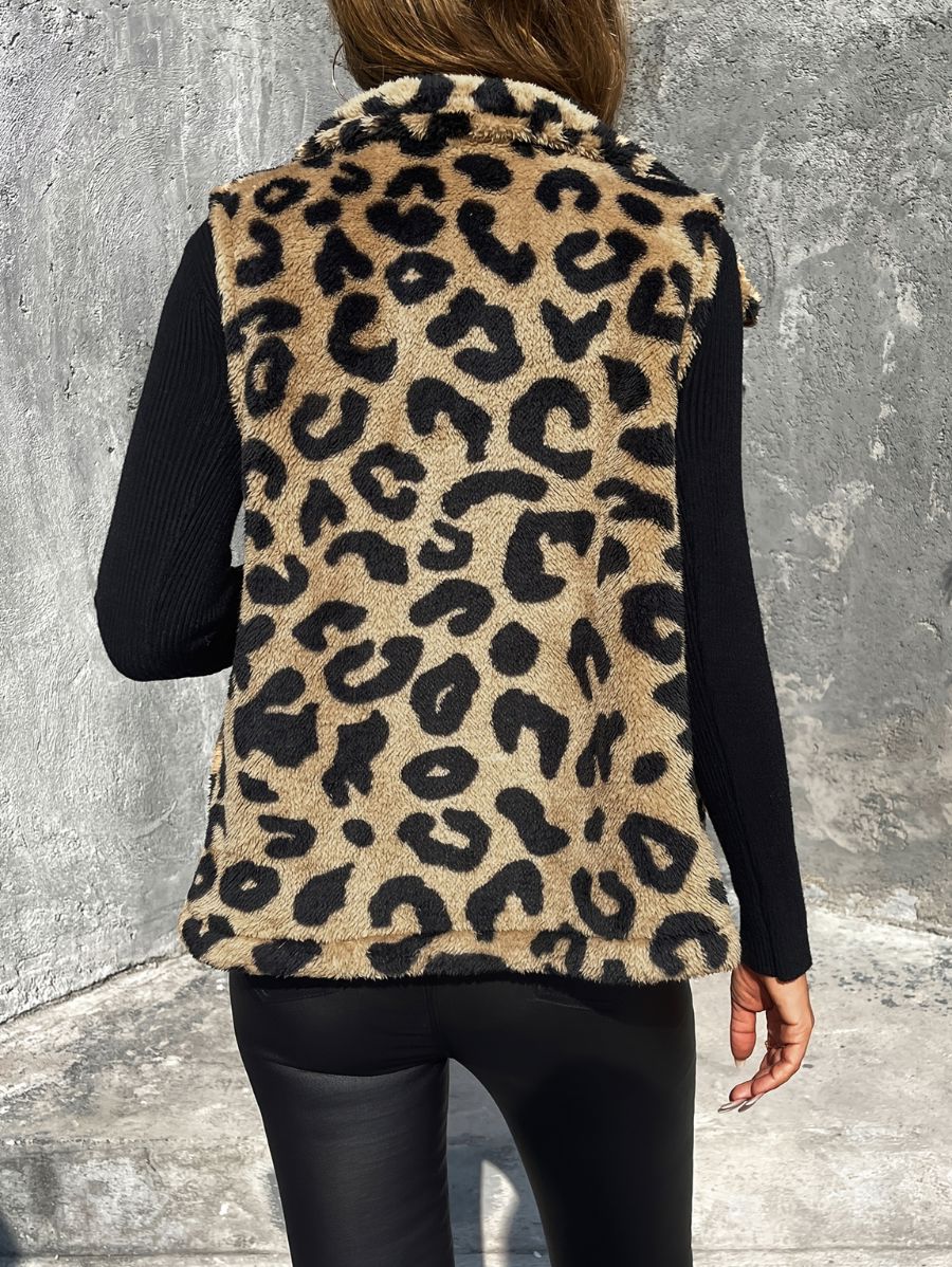 CAMPERA AFELPADA CON ESTAMPADO LEOPARDO Campera 04 ZAPRINI 