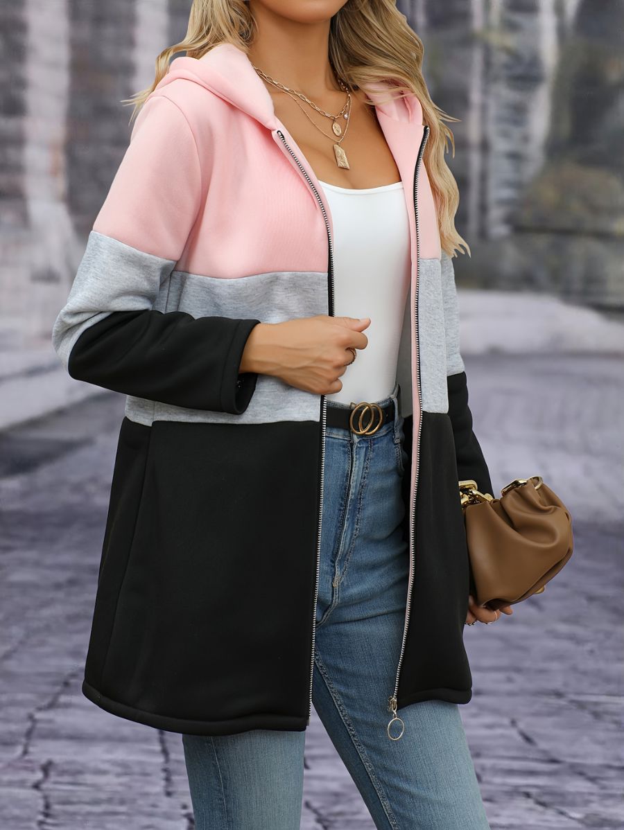 CAMPERA CON CAPUCHA Y BLOQUES DE COLOR Campera 13 ZAPRINI 