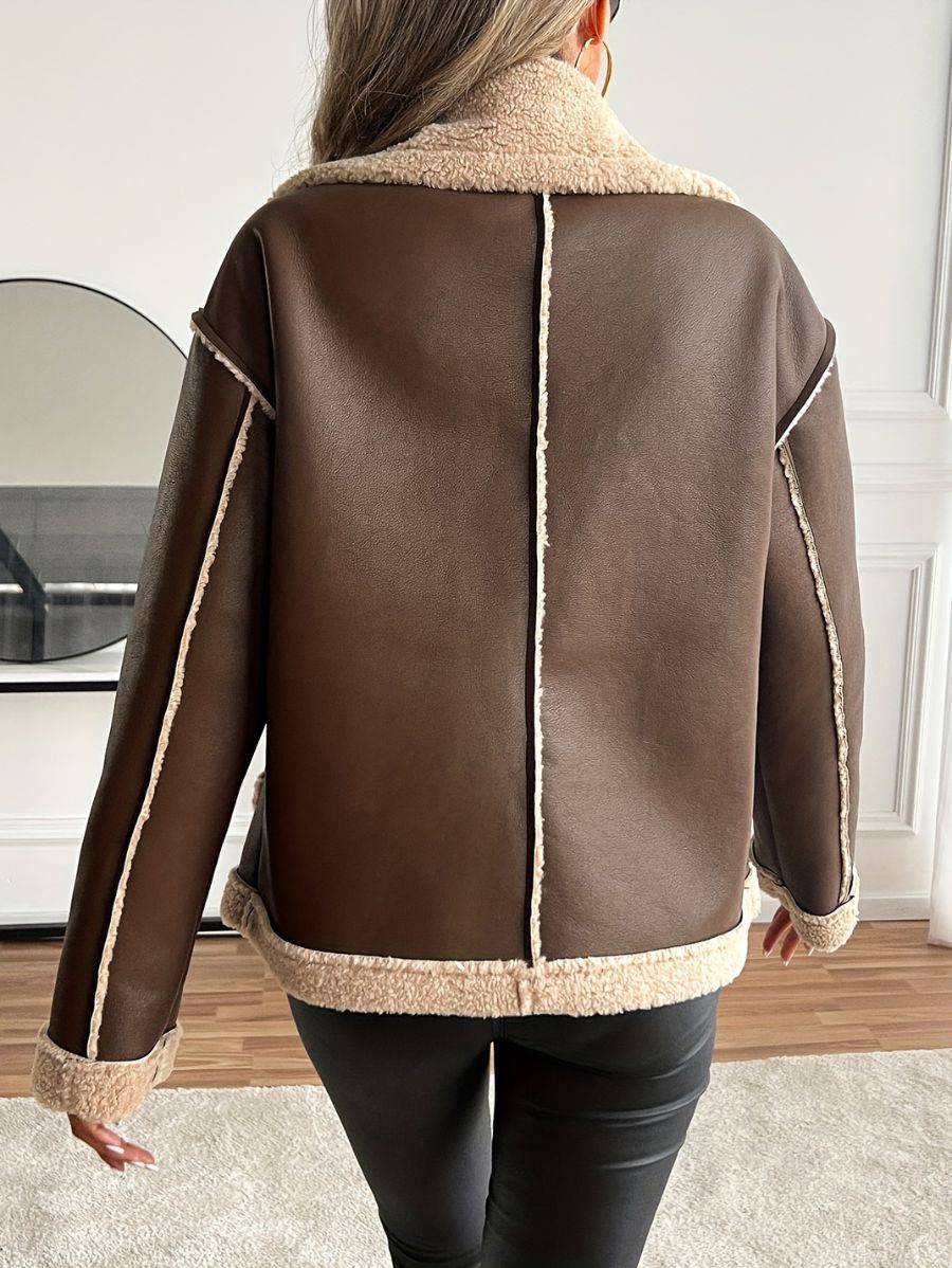 CAMPERA FORRADA CON BOTONES DORADOS Y HEBILLA Campera 23 ZAPRINI 