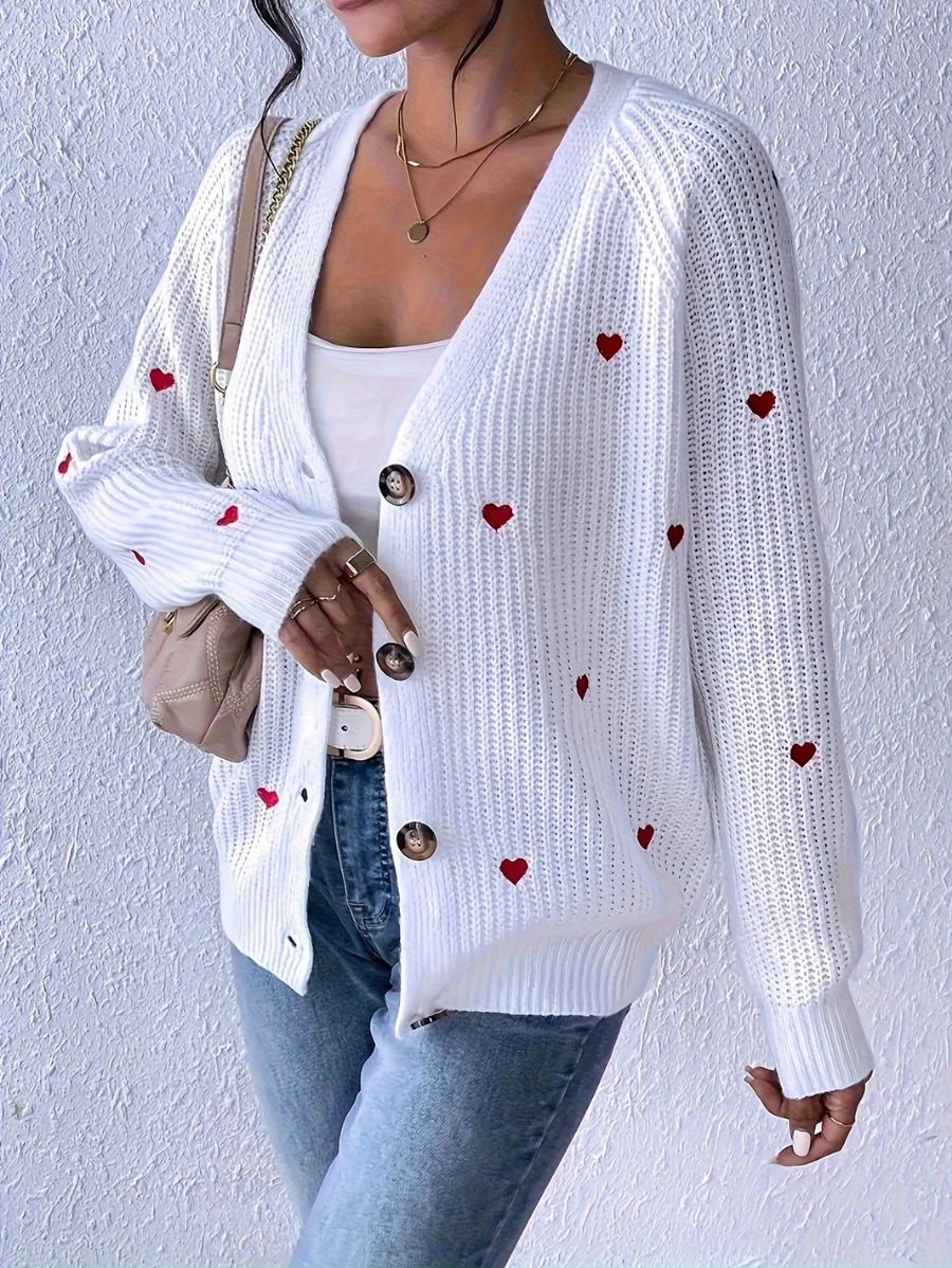 CÁRDIGAN CON BOTONES Y ESTAMPADO DE CORAZONES Cardigan 20 ZAPRINI S 