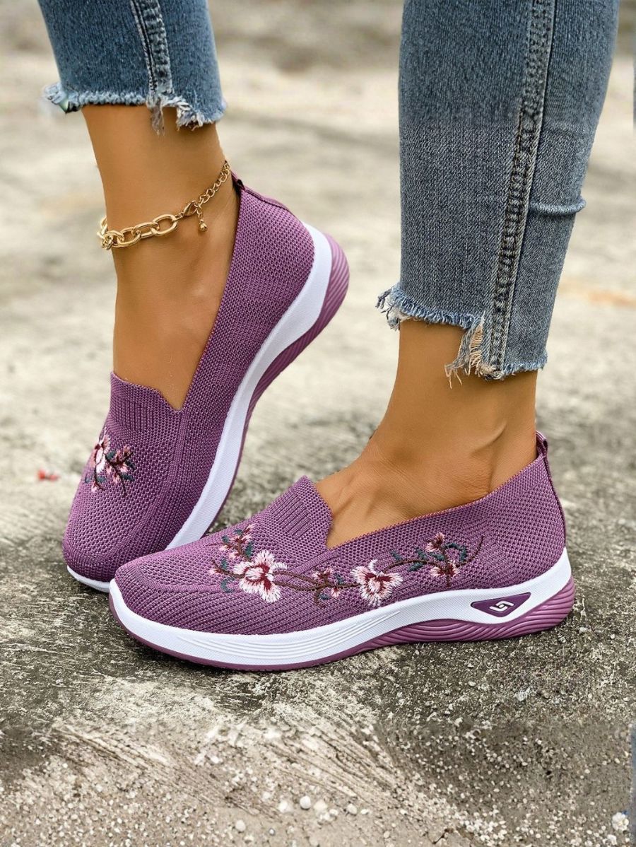 CHAMPIONES CON BORDADO FLORAL Champion 14 ZAPRINI Violeta 34 