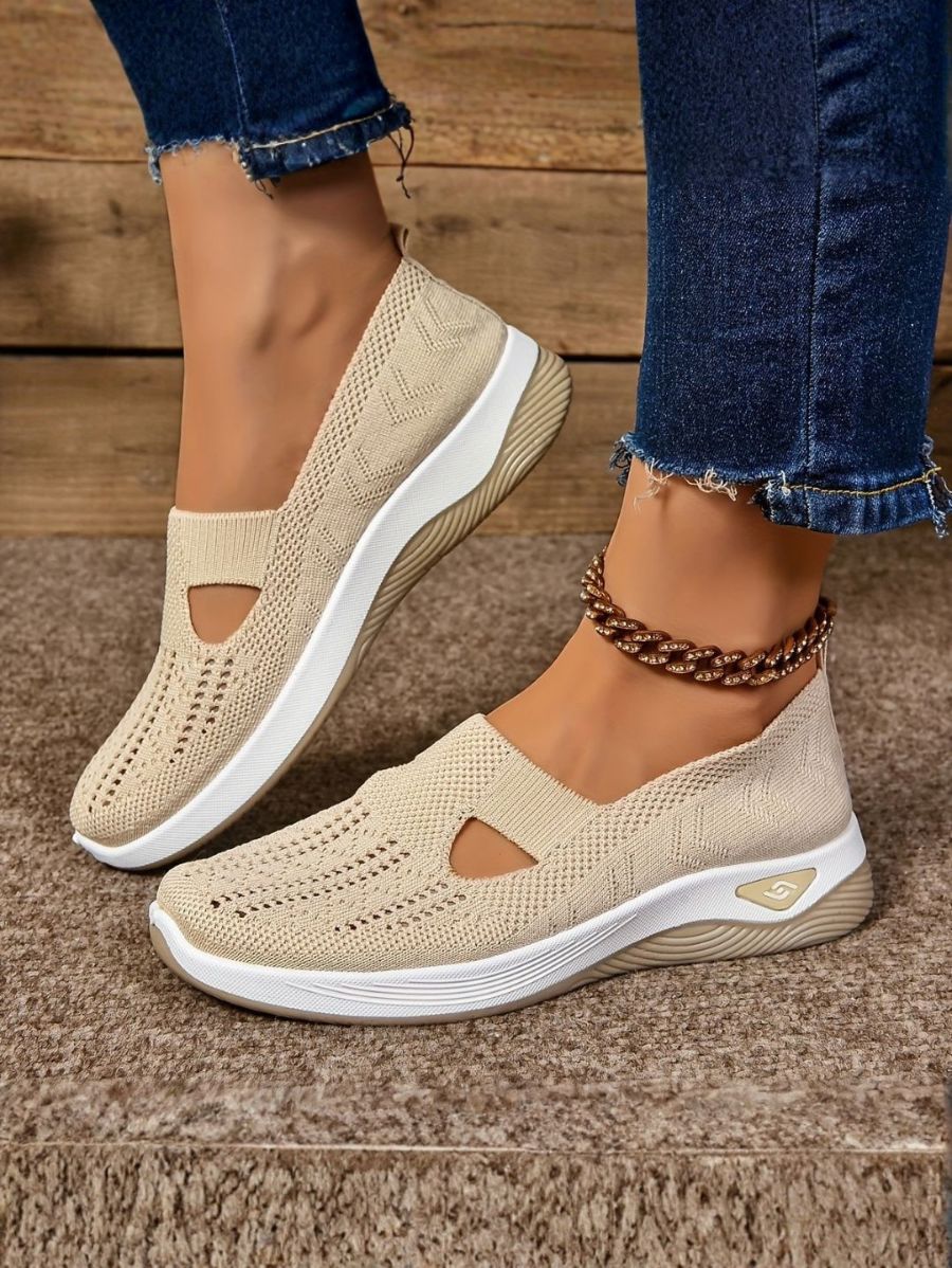 CHAMPIONES SIN CORDONES CON CALADO Champion 5 ZAPRINI Beige 34 