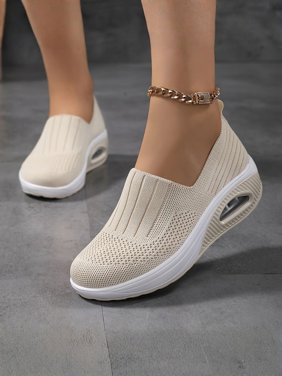 CHAMPIONES SIN CORDONES CON SUELA GRUESA Champion 9 ZAPRINI Beige 34 