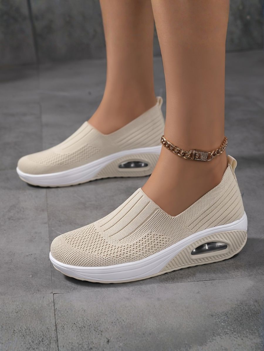 CHAMPIONES SIN CORDONES CON SUELA GRUESA Champion 9 ZAPRINI Beige 34 