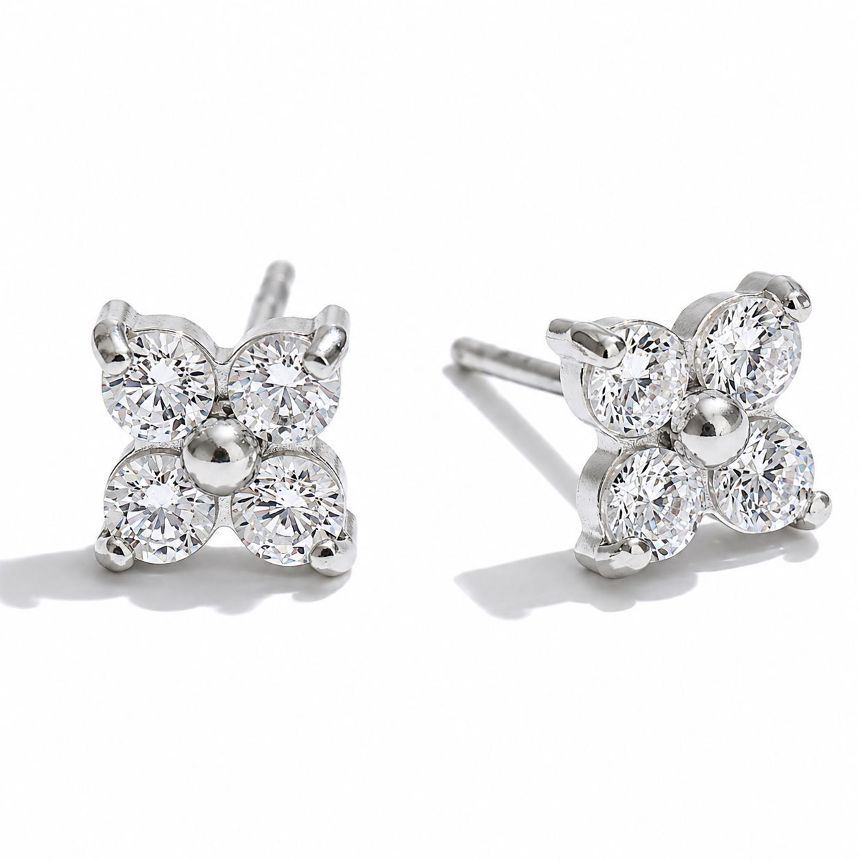 Caravana Con Flor De Circonia Enchapado En Oro 18K Caravana 03 ZAPRINI Plata 