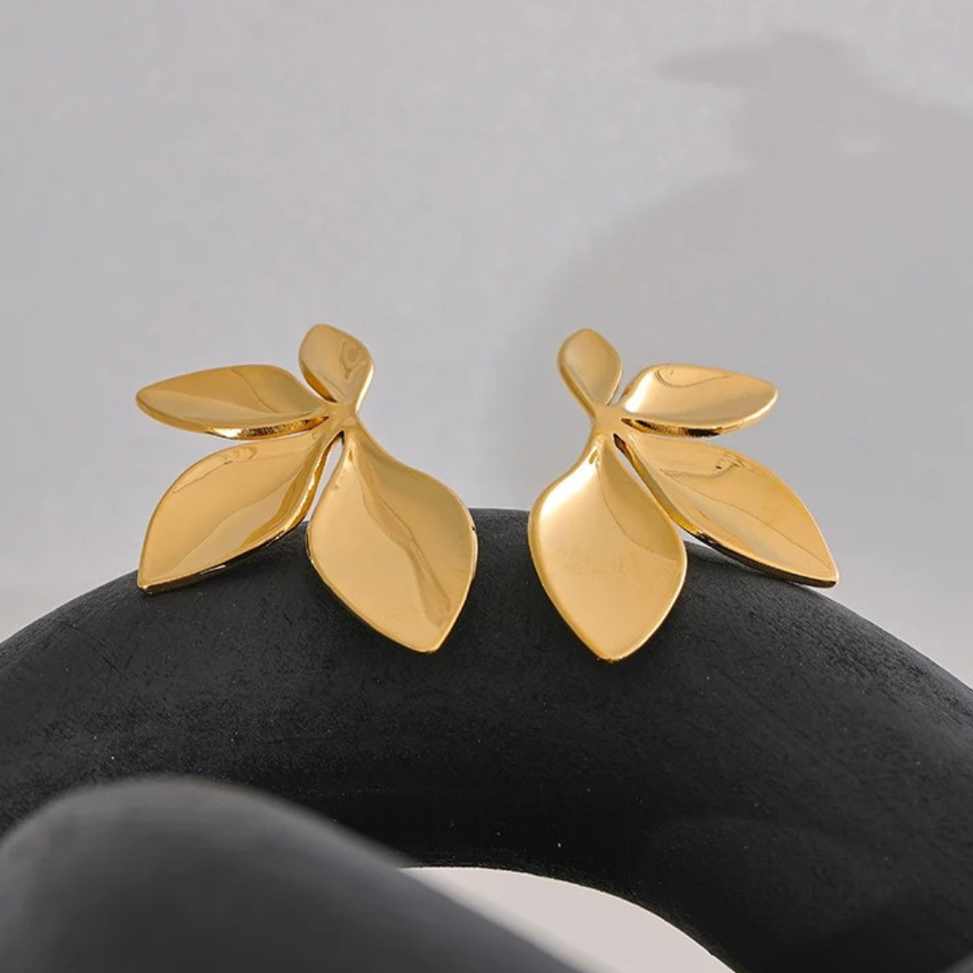 Caravana En Forma De Hojas Enchapado En Oro 18K