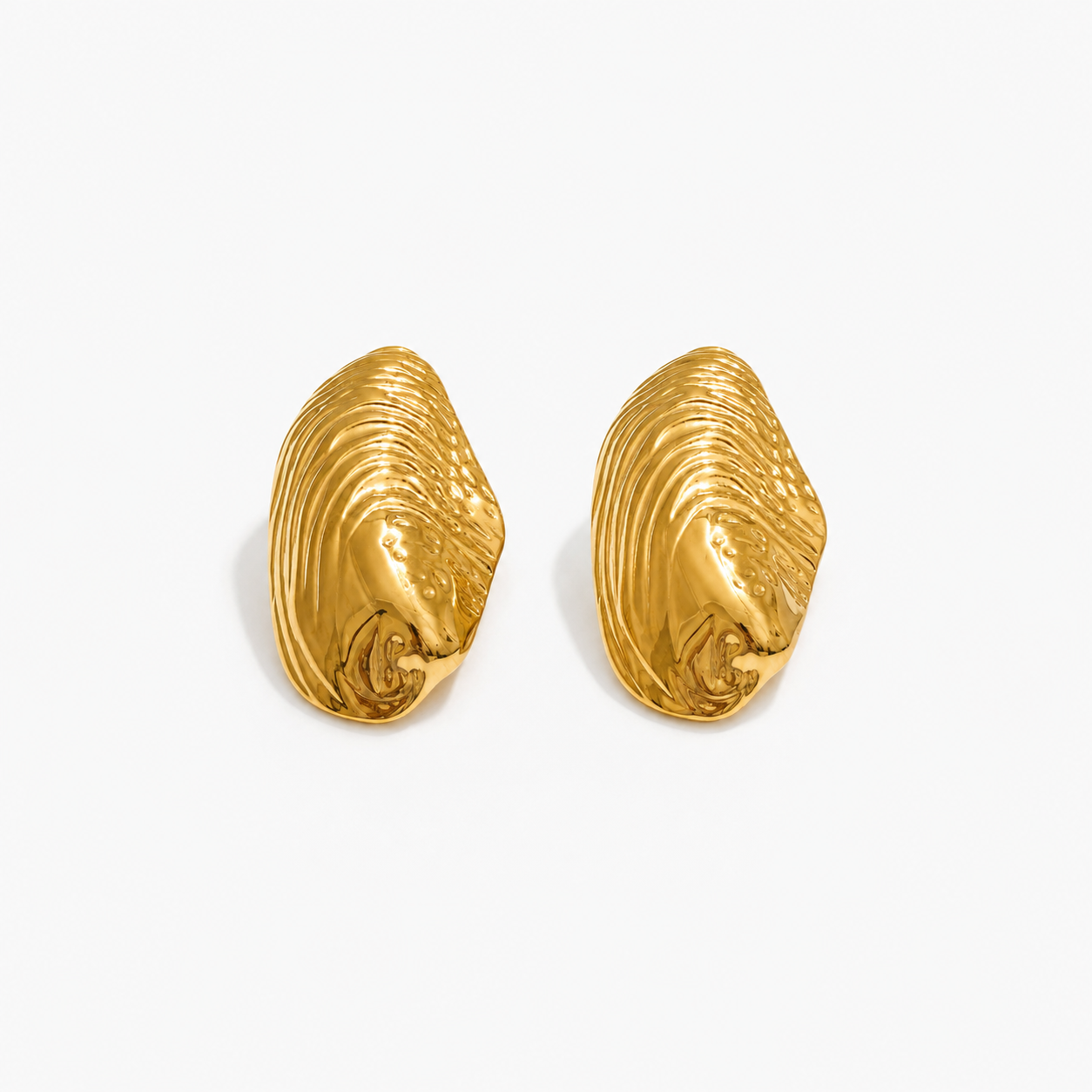 Caravana Con Textura y Forma Geométrica Enchapado En Oro 18K