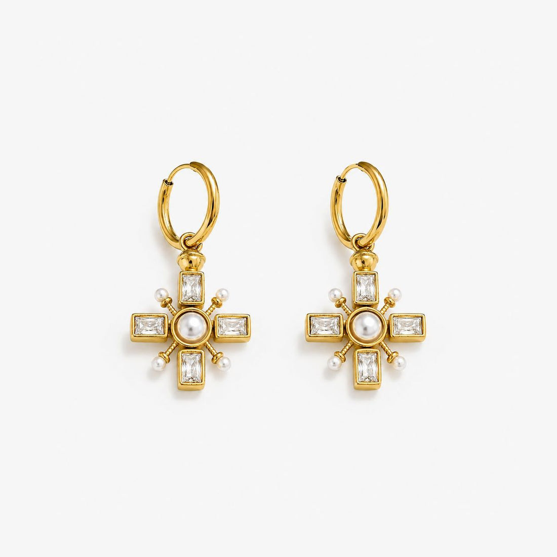 Caravana De Aro Con Perlas y Circonia Enchapado En Oro 18K Caravana 07 ZAPRINI 