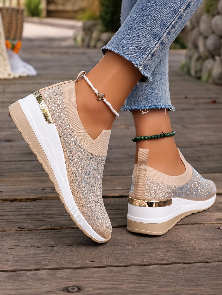 Championes Sin Cordones Con Detalle Dorado y Strass Champion 30 ZAPRINI 