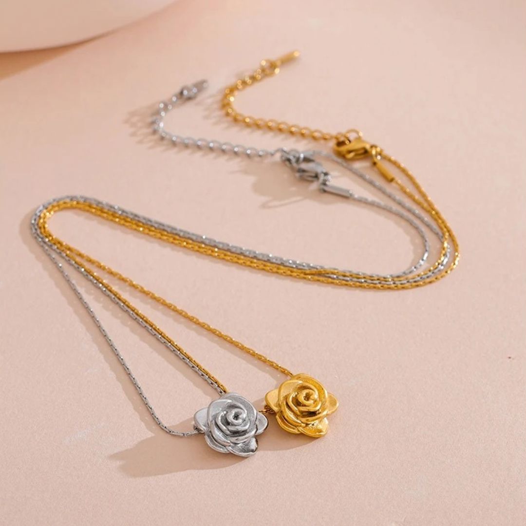 Collar Con Colgante De Flor Enchapado En Oro 18K Collar 03 ZAPRINI 