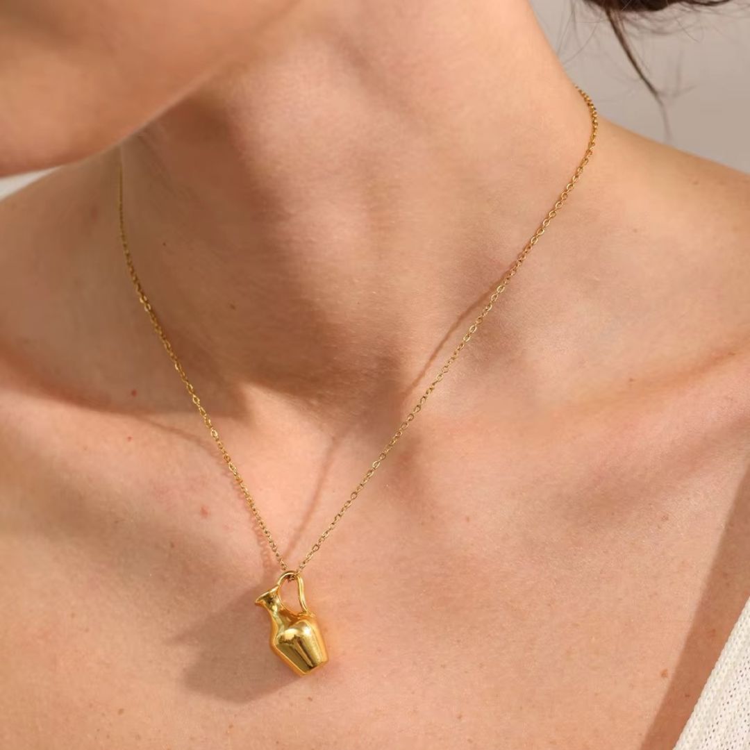 Collar Con Dije De Jarrón Enchapado En Oro 18K Collar 05 ZAPRINI 