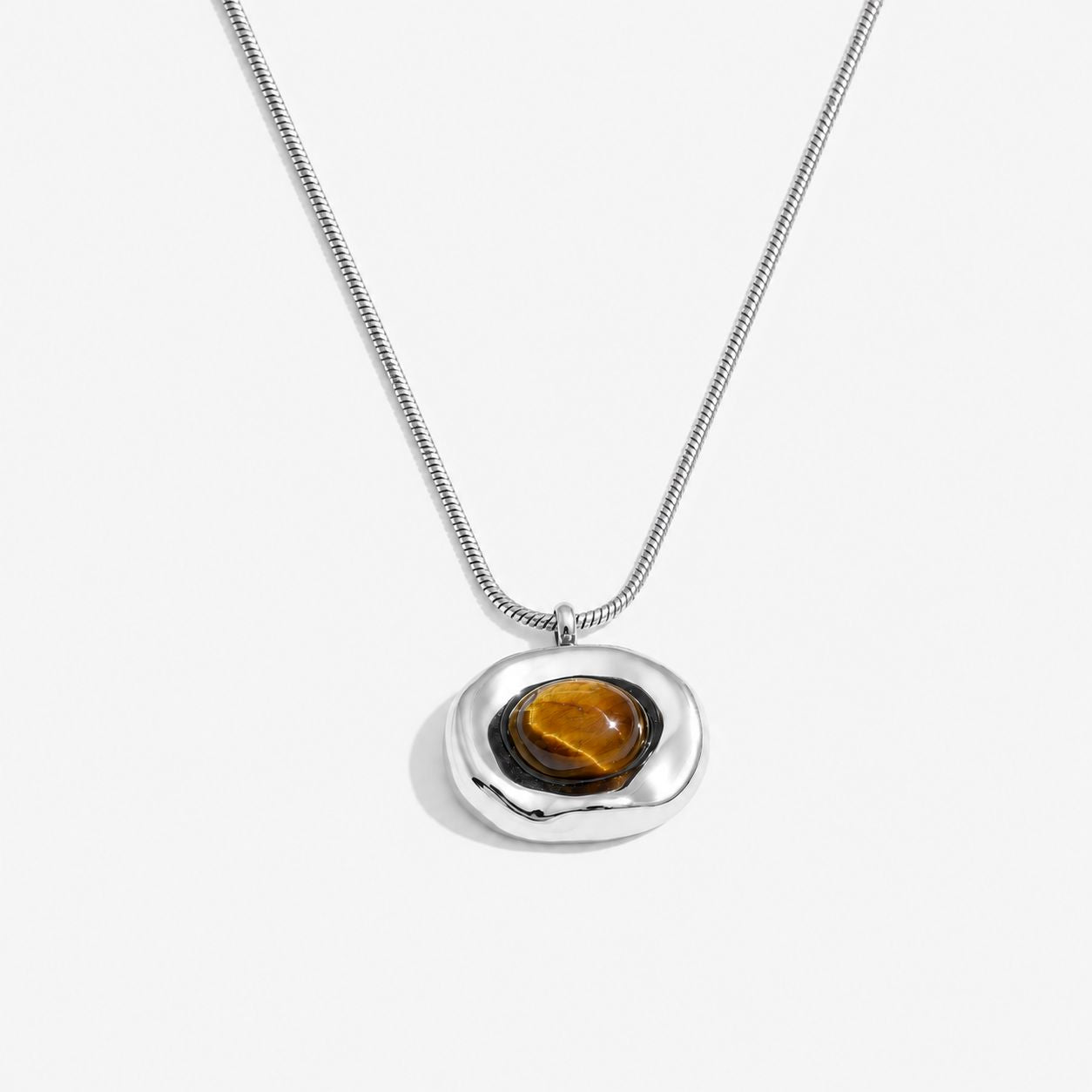 Collar Con Dije De Piedra De Tigre Enchapado En Oro 18K Collar 12 ZAPRINI Plata 