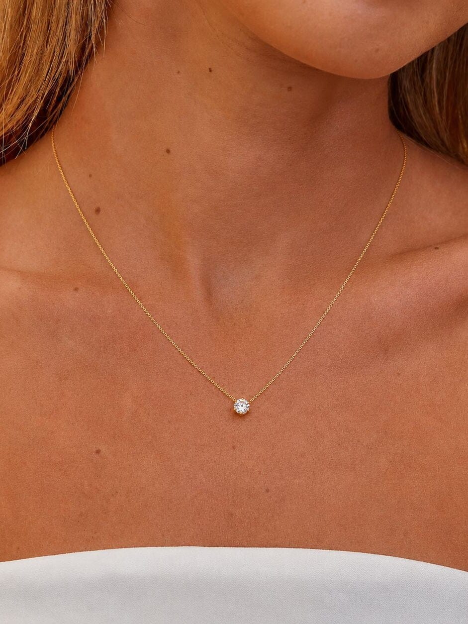 Collar Con Dije Redondo De Circonia Enchapado En Oro 18K Collar 02 ZAPRINI Oro 