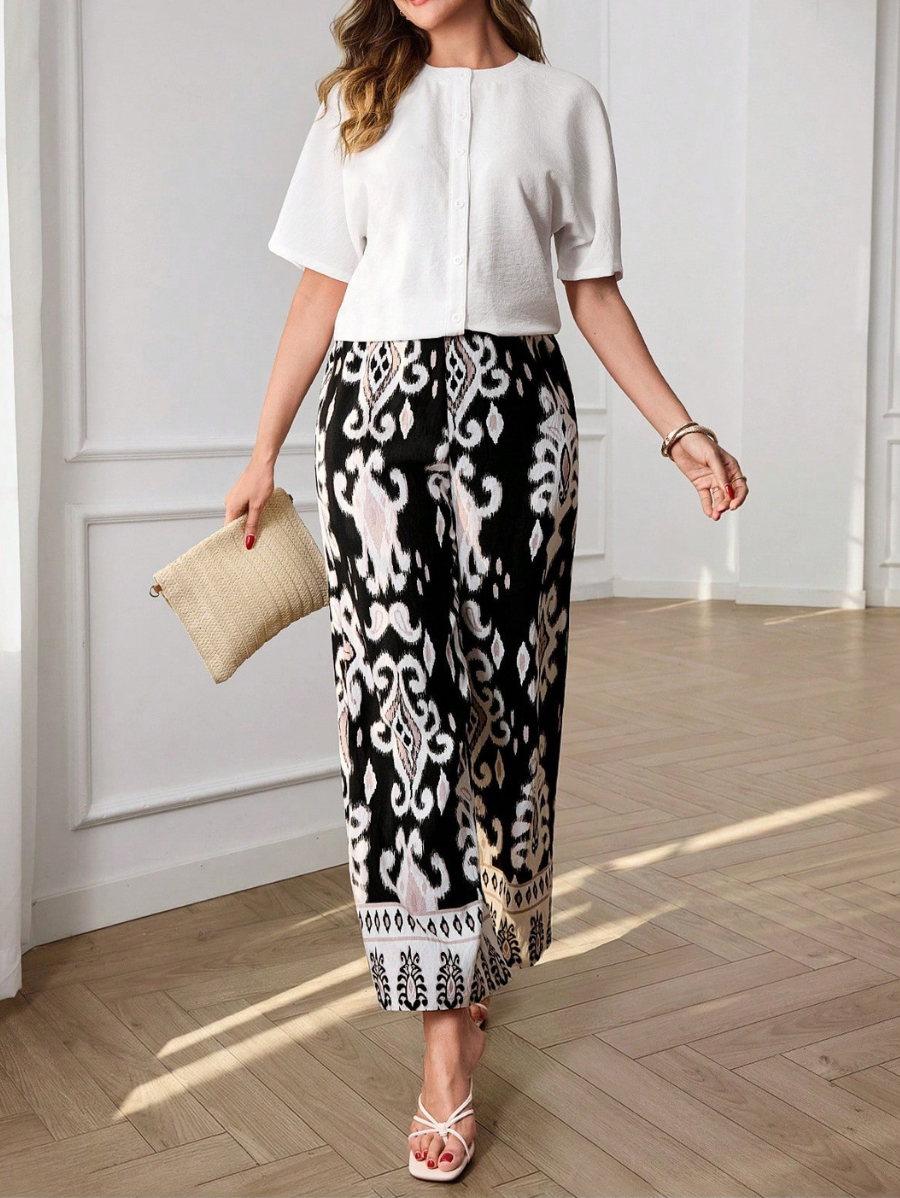 Conjunto De Camisa Lisa y Pantalón Estampado