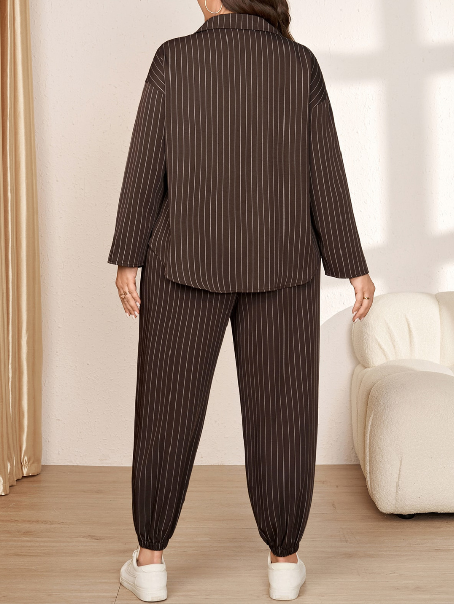 Conjunto De Camisa y Pantalón A Rayas Plus Size