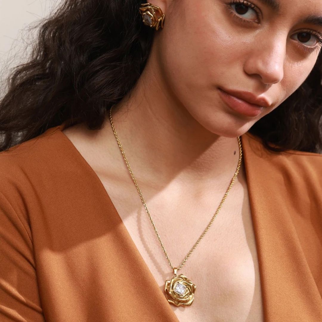 Conjunto De Flor Con Circonia Enchapado En Oro 18K Conjunto 02 ZAPRINI Oro 