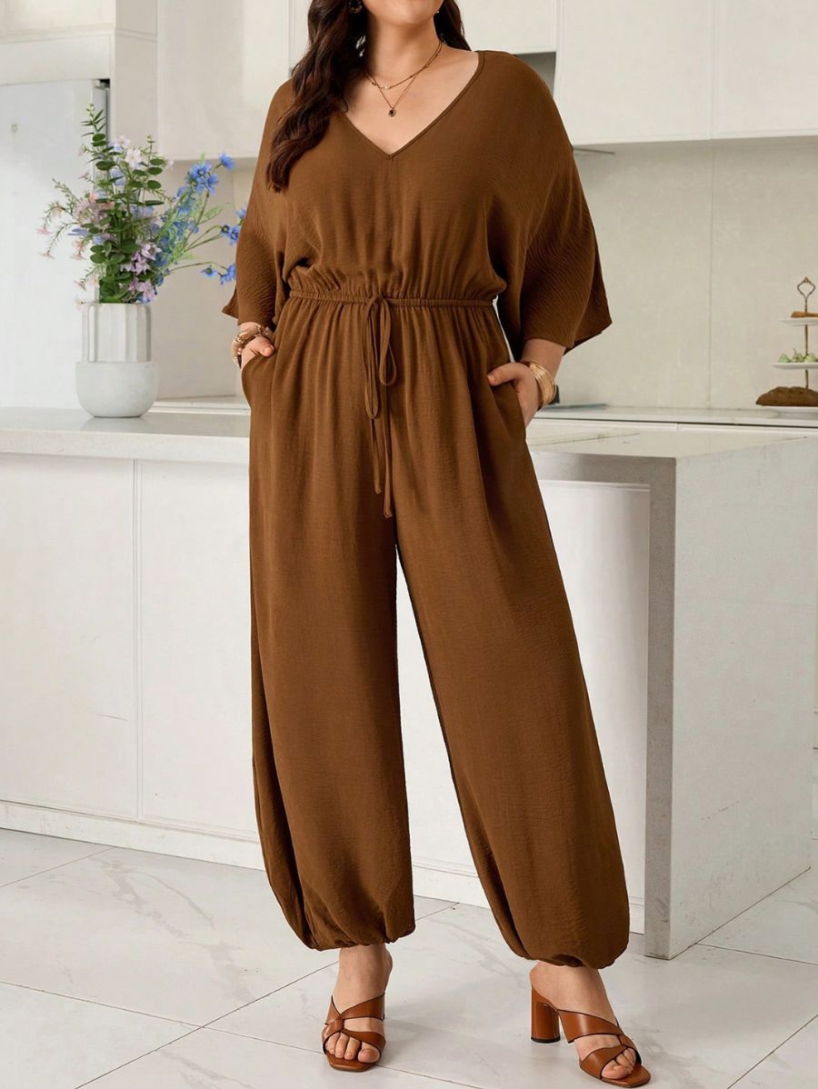 Enterito Largo Con Escote En V y Ajuste En Cintura Plus Size Enterito Plus Size 02 ZAPRINI 