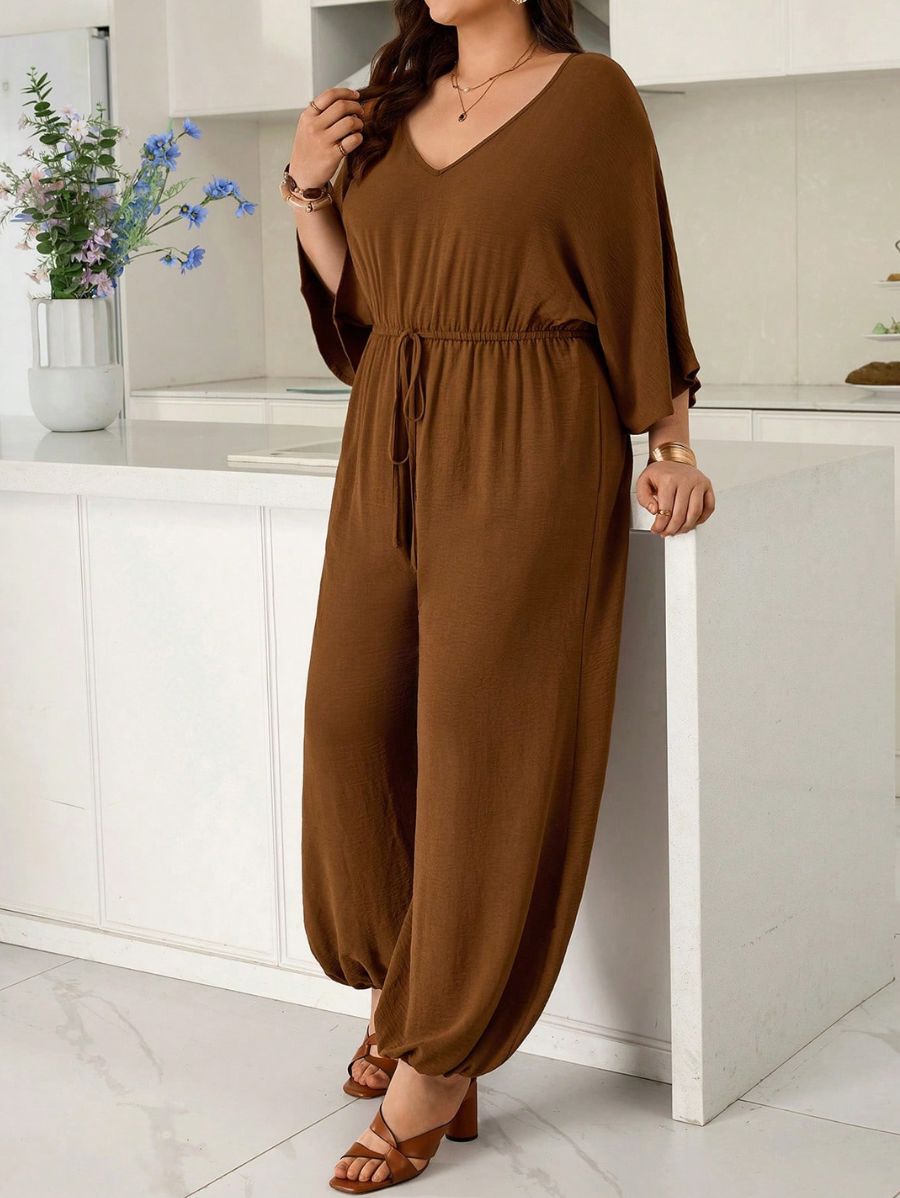 Enterito Largo Con Escote En V y Ajuste En Cintura Plus Size Enterito Plus Size 02 ZAPRINI 