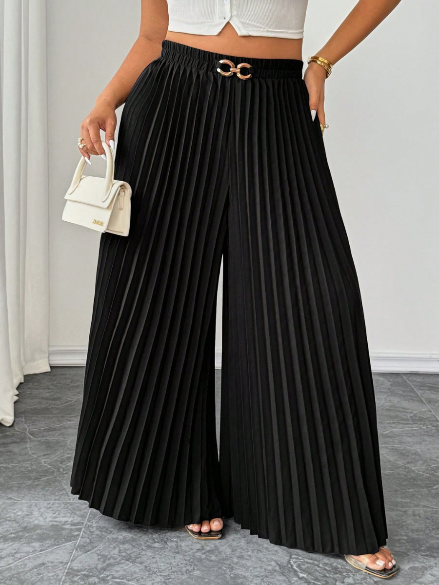 Pantalón Plisado Con Detalle Dorado Plus Size
