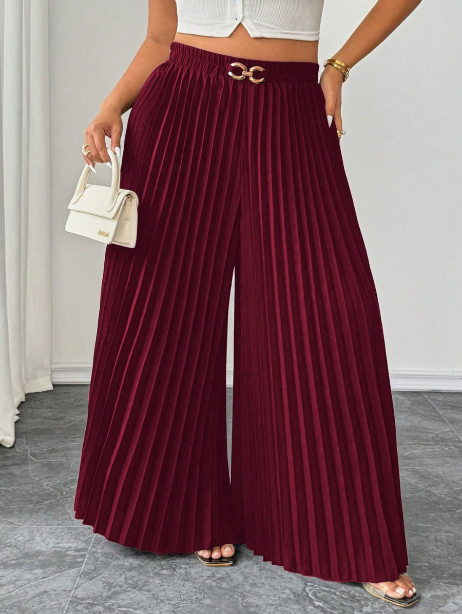 Pantalón Plisado Con Detalle Dorado Plus Size
