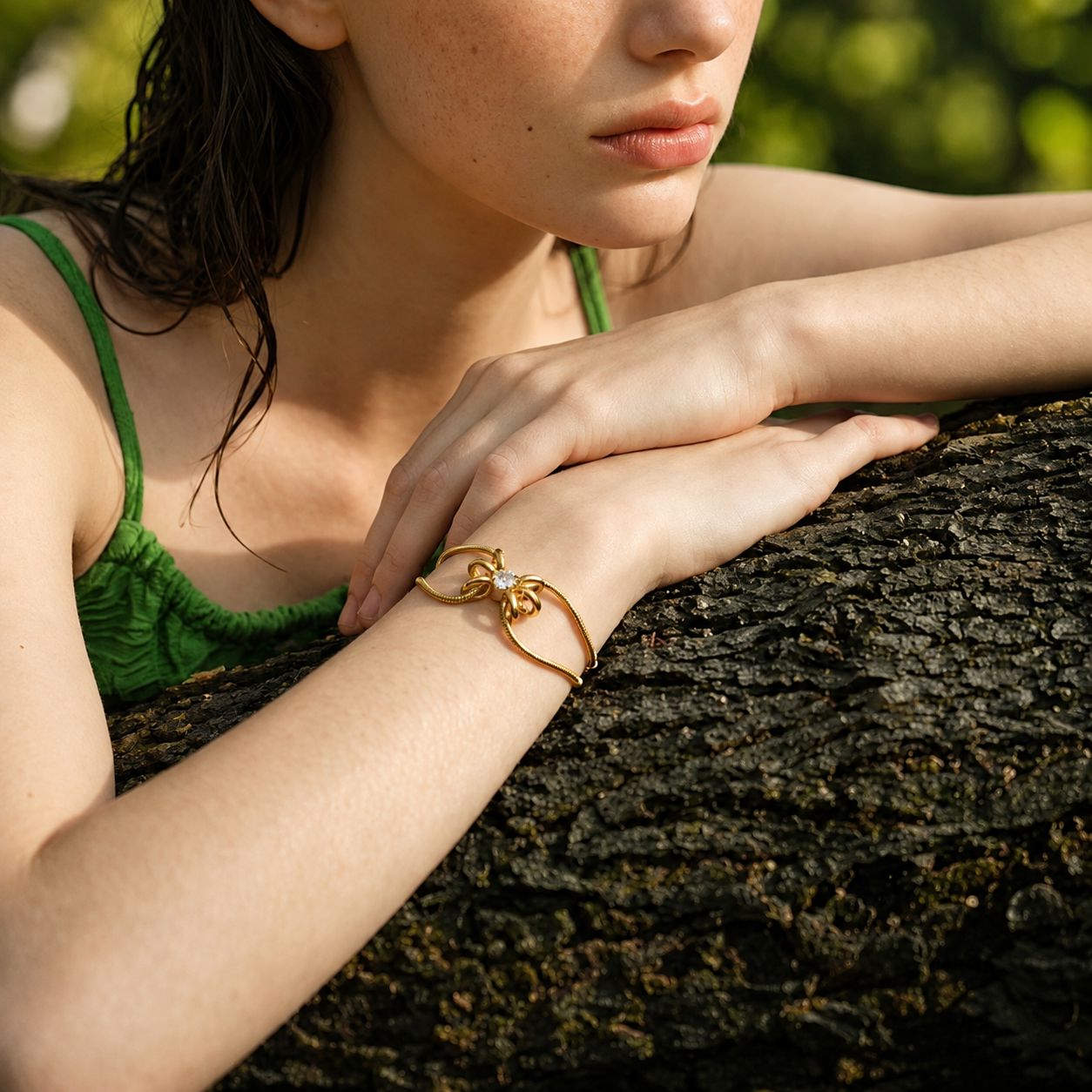 Pulsera De Cadena Con Flor Y Circonia Enchapado En Oro 18K Pulsera 15 ZAPRINI 