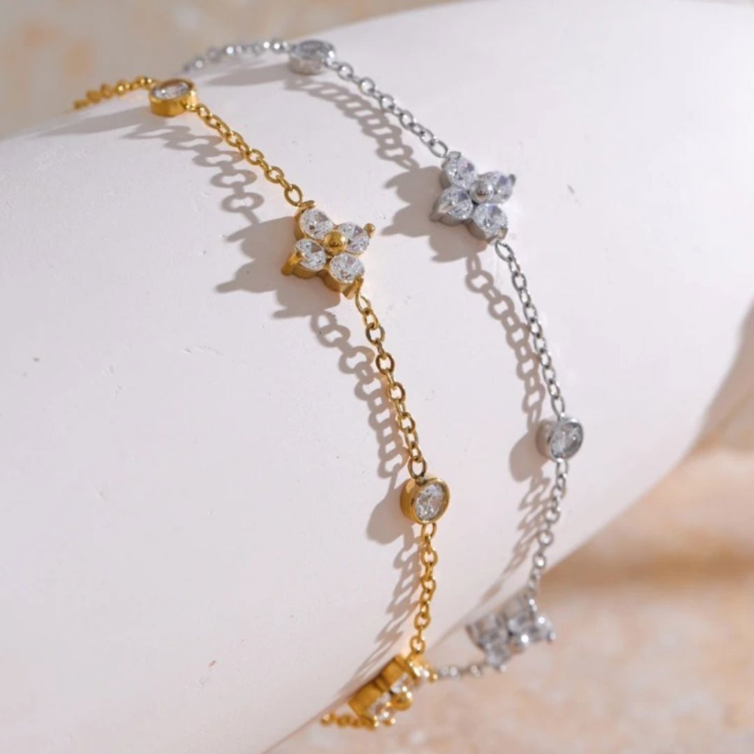 Pulsera Fina Con Cadena De Flores De Circonia Cúbica Enchapado En Oro 18K Pulsera 02 ZAPRINI 